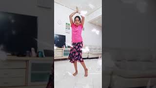 Atrangi Re  Chaka Chak Song Dance by Vaishali [upl. by Reuben]