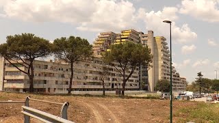 Scampia blitz delle donne per tornare negli alloggi della Vela Celeste [upl. by Acilgna500]