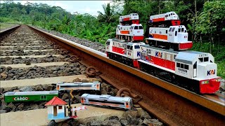 Drama Kereta Api Tabrakan Lalu Anjlok Menemukan Cc201 Vintage Perumka Thomas Railking Dan Gerbong [upl. by Atinaj]