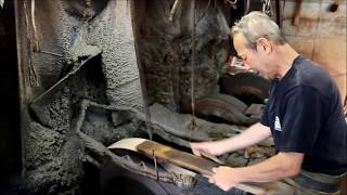 Sakai Takayuki give an edge to a Japanese sashimi knife made by Norikatsu Nisimura [upl. by Primo]