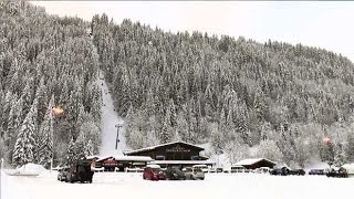 La place du village  rencontres aux ContaminesMontjoie [upl. by Beverlie]