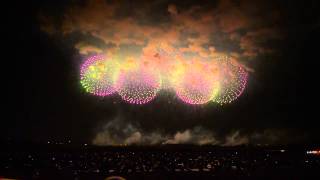 Worlds Biggest Firework Shell Goes Off During Fireworks Show [upl. by Hoxie]