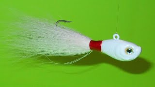 How to PICK amp FISH the BUCKTAIL JIG  JIGGING amp FISHING BUCKTAILS  Jigs in Surf Bay amp Inlet [upl. by Adyela]