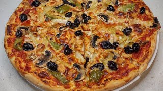 وصفة البيتزا الايطالية Italian pizza recipe [upl. by Lynnett]