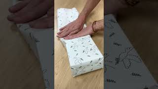 Tuto emballage  papier cadeau original 🎁 [upl. by Orbadiah]