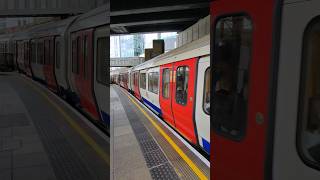 The Hammersmith amp City line at London Paddington station london londonunderground trainspotting [upl. by Aihsyla]