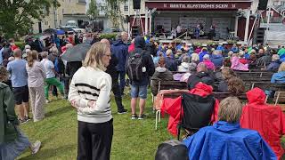 Gunhild Carling Family med fløytelåt i Grönlandsparken Dansbandsveckan 2023 Dansnytt Tor Nybakken [upl. by Atinnek]