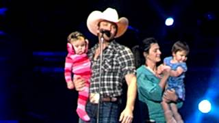 Justin Moores wife and kids  Eric Church concert [upl. by Aronson603]