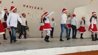 Navidad Rock bailable navideñoChelsea Casas [upl. by Lindeberg]