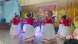 Kerala Dance  Thiruvathira  Kaithapoo manamenthae full song Dance  thiruvaethirva onam kerala [upl. by Jeth345]