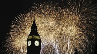 Capodanno 2024 fuochi dartificio su Roma Berlino e Londra così lEuropa celebra il nuovo anno [upl. by Sivad]