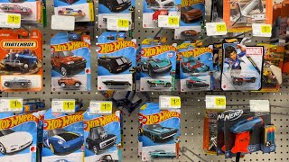 How to find Hot Wheels Treasure Hunt cars 💰in the wild Showcasing Available Stock in Dollar General [upl. by Nahsin795]