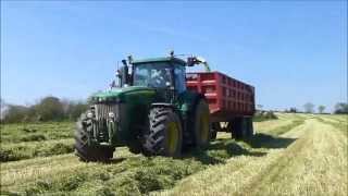 Ensilage dherbe 2014 avec ensileuse New Holland [upl. by Lakin]