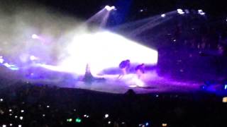 Beyonce  Haunted Live in London O2050314 [upl. by Lesli]