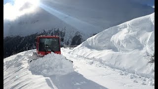 PistenBully Savognin  Schlittelweg Winter 201617 [upl. by Harriott]