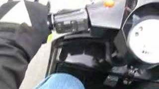 How to shift gears on a Vespa [upl. by Annoled]