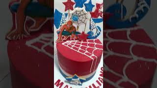 Pastel Spiderman  decorado en crema  torta hombre araña  short [upl. by Akemhs]