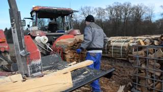 Holz spalten mit Growi GSW 30 mit Funkseilwinde und Oehler Bündelgerät [upl. by Nalliuq]