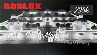 THE GREAT WHITE CASTLE TOUR ON BLOXBURG Roblox [upl. by Riedel]