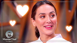 Tamara Falcó entra en cocinas ¡como una marquesa MUY ENAMORADA  MasterChef Celebrity 6 [upl. by Eanerb]