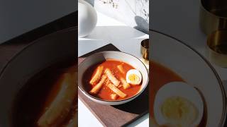 Tteokbokki tarifi yorumda 🤌shortvideos shorts youtubeshorts youtube food asmr tteokbokki [upl. by Cartie]