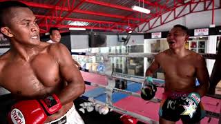 Buakaw Banchamek and Saenchai sparring at YOKKAO Training Center Bangkok MuayThai [upl. by Renzo]