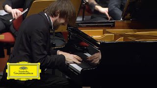 Daniil Trifonov Hannu Lintu – Schumann Piano Concerto in A Minor III Allegro vivace [upl. by Ferriter]