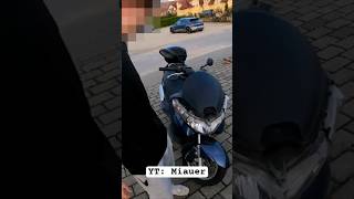 WO IST DIE SCHEIBE 😰😱 fyp fy viral motovlog roller lustig funny smartphone [upl. by Yrneh]