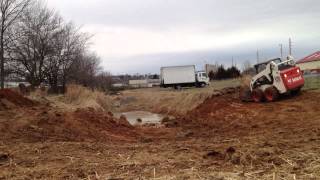 Bobcat s185 digging a retention pond [upl. by Anem604]