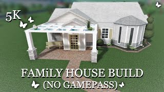 5KBLOXBURG FAMILY HOUSE BUILD NO GAMEPASS [upl. by Enilrac753]