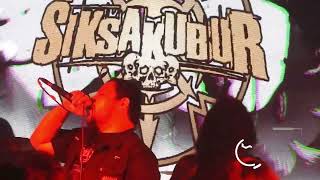 SIKSA KUBUR  Darah Terpilih amp Anak Lelaki dan Serigala Live at Madness Show 2022  Bandung [upl. by Reinhold423]