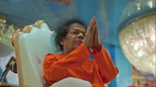 Sathya Sai Baba last darshan namaskar pictures  Samastha Lokah Sukhino Bhavanthu [upl. by Wolfram]