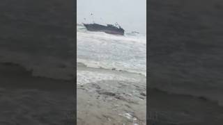 Fishing boat Sink in waves Gujrat  high storm deep sea  fishing in sea [upl. by Chantalle987]