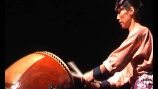 Musique japonaise traditionnelle 一 20 人太鼓 Hitori daiko Solo de taiko [upl. by Mw]