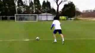 Chelsea FC Crossbar Challenge 08  Avram Grant Takes One [upl. by Legim]