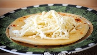 AREPAS COLOMBIANAS  Cómo Hacer Arepas De Tela o Arepas Paisas  SyS [upl. by Arley]