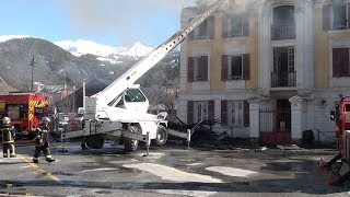 Incendie dune villa mexicaine a Barcelonnette [upl. by Alyse]