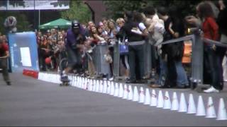 NEW GUINNESS RECORD SLALOM SKATEBOARDING 2010 2077 sec [upl. by Jacquelin450]