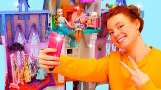 Spielspaß mit Irene und Barbie Puppen Video für Kinder Kaufhaus im Schloss von Elsa [upl. by Novek]