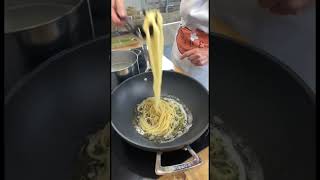 Spaghetti al LIMONE in 10 minuti facilissimi shorts spaghetti limone [upl. by Ikin]