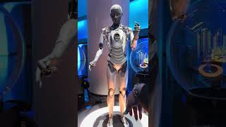 Chat with quotAuraThe Robotquot at The Sphere in Las Vegas Unveiling the Power of GlideFast Consulting [upl. by Kazimir]