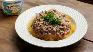 Recette  Courge spaghetti à la sauce crémeuse et aux champignons [upl. by Marlene24]