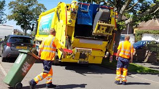 2019 Geesink GPM IV Collecting Garden Waste In Dacorum [upl. by Ahseyi383]