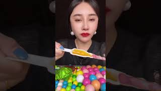 Who knows the destructive power of this video on foodies Internet celebrity snacks review Douyi [upl. by Jorgenson448]