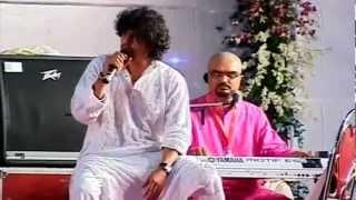 Sonu Nigam Live Performance  Saibaba Bolo [upl. by Adlar]