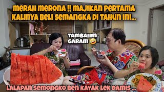 Segerrr yukk  majikan beli semangka di makan sama tkw nya auto terinspirasi lek damis buat lalapan [upl. by Ahsenac9]