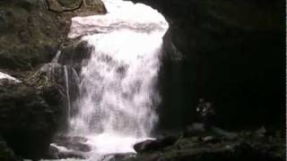 小樽の秘境 春の穴滝 Secret waterfall Anataki in Otaru Hokkaido [upl. by Elysia825]