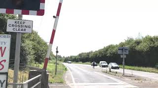 Wallingford Level Crossing Oxfordshire Saturday 27062019 [upl. by Philander]