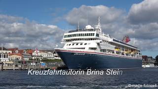 Kreuzfahrttradition in Travemünde  musikalische Verabschiedung der Braemar [upl. by Ahtekal]