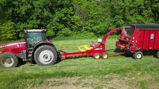 We Are Chopping Hay with our New Holland FP240 [upl. by Nikaniki]